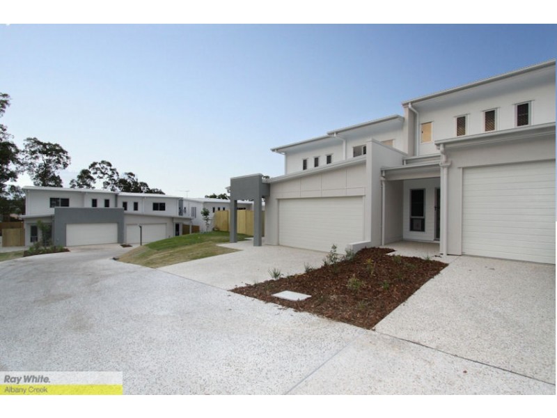 52 Plucks Rd, Arana Hills QLD 4054