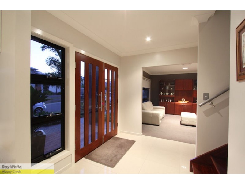 26 Rivergum Drive, Eatons Hill QLD 4037