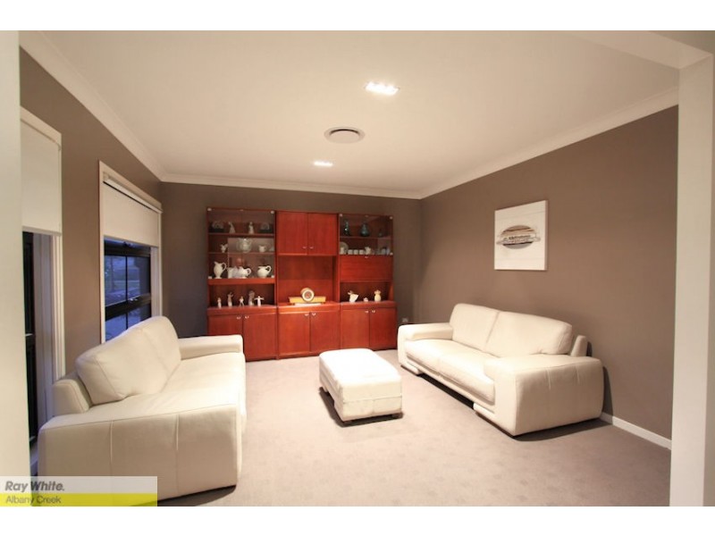 26 Rivergum Drive, Eatons Hill QLD 4037