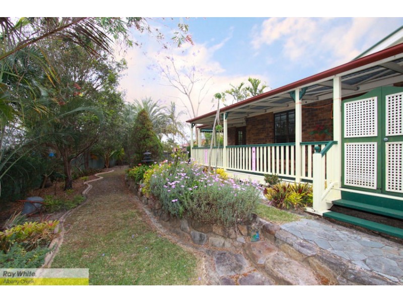 15 Saraband Dr, Eatons Hill QLD 4037
