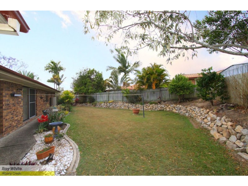 15 Saraband Dr, Eatons Hill QLD 4037