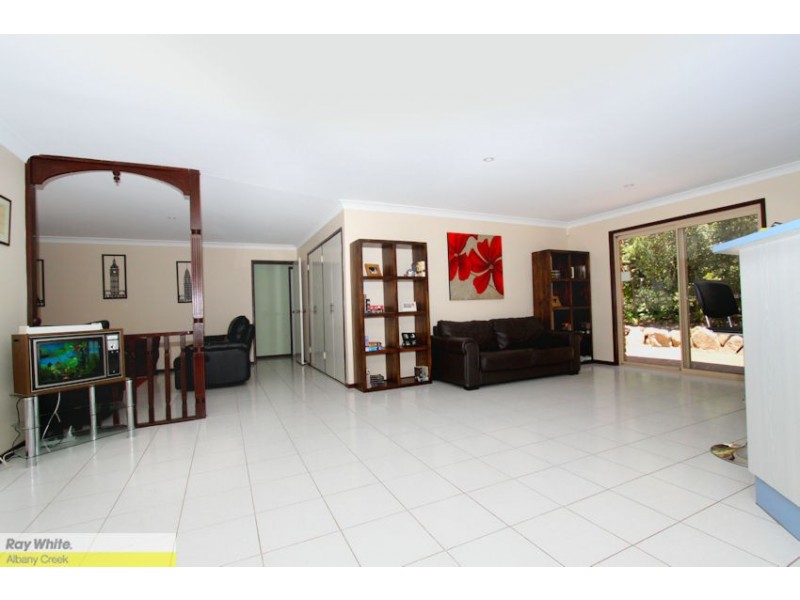 13 St Georges Ct, Albany Creek QLD 4035