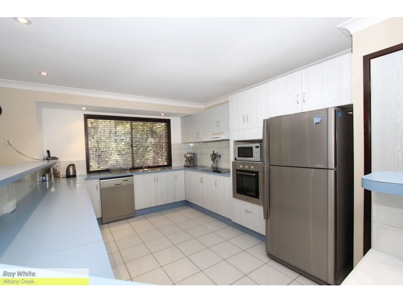 13 St Georges Ct, Albany Creek QLD 4035