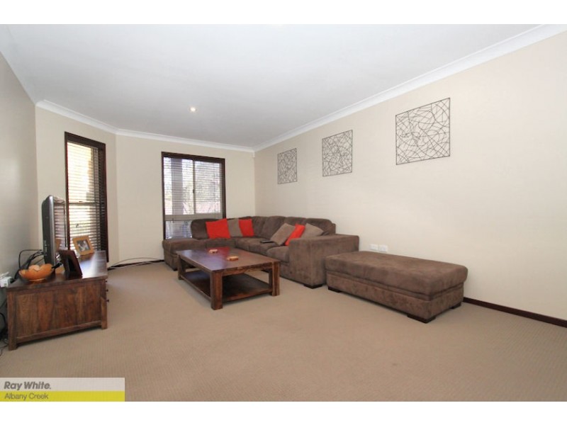 13 St Georges Ct, Albany Creek QLD 4035