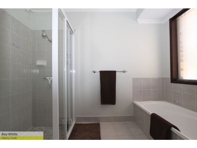 13 St Georges Ct, Albany Creek QLD 4035
