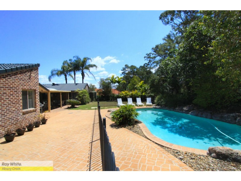 13 St Georges Ct, Albany Creek QLD 4035