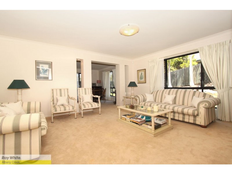 5 Snow Wood Dr, Eatons Hill QLD 4037