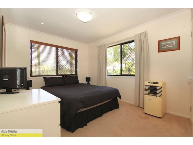 5 Snow Wood Dr, Eatons Hill QLD 4037