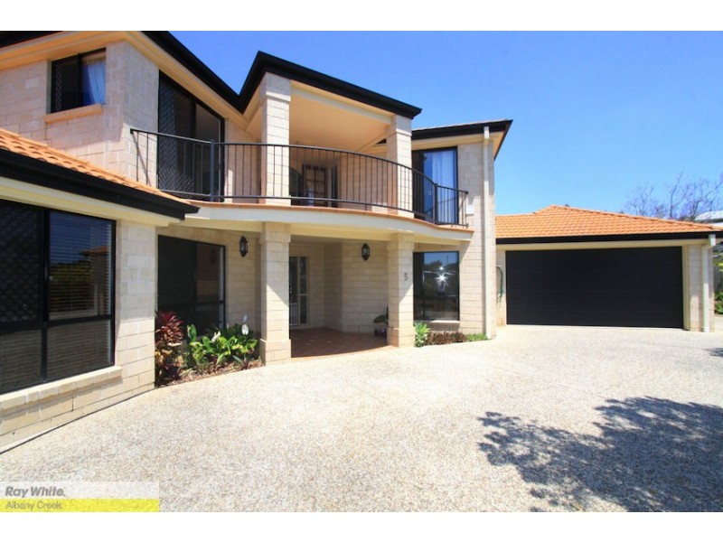 5 Snow Wood Dr, Eatons Hill QLD 4037