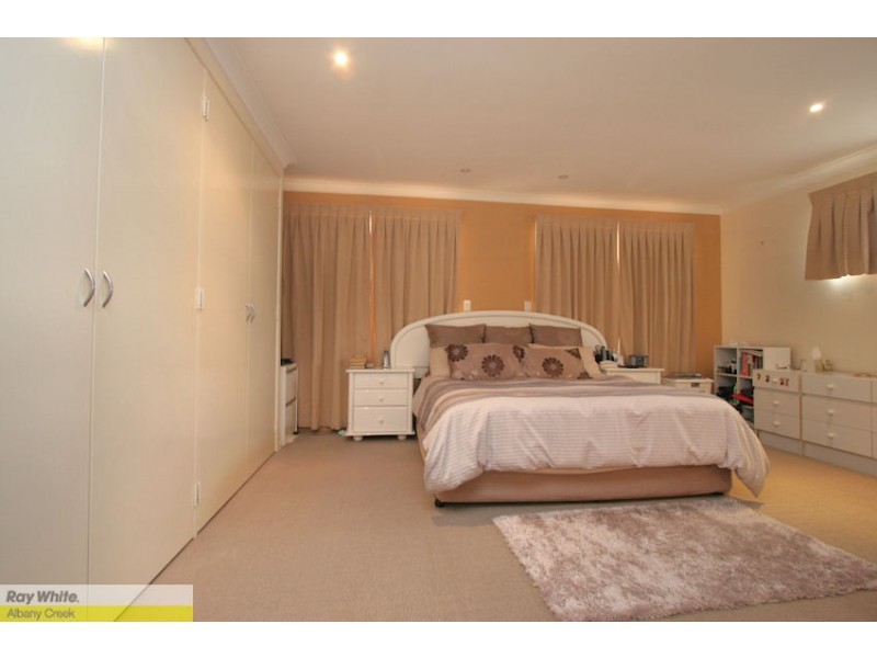 54 Minerva Ct, Eatons Hill QLD 4037