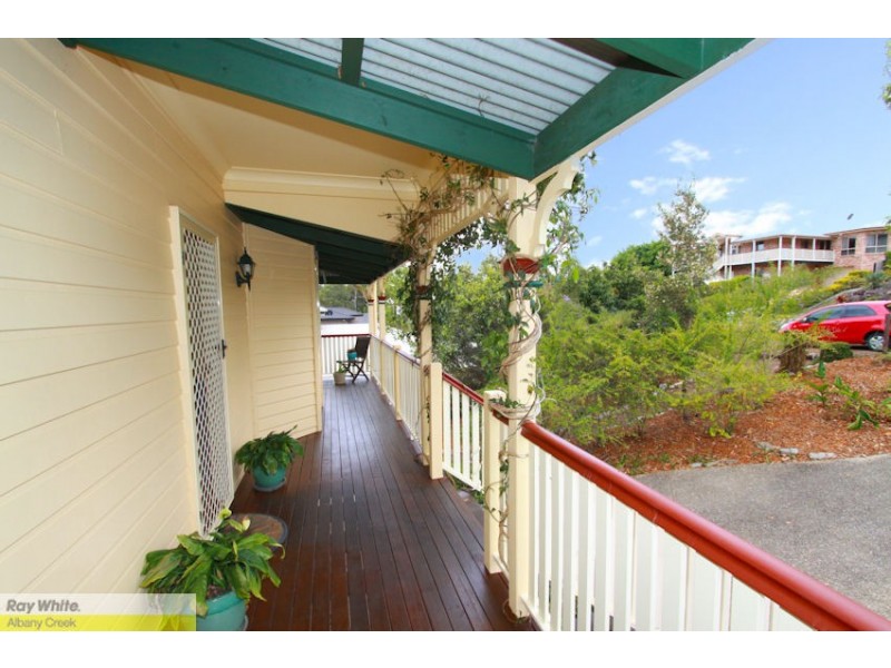 25 Pardalote Place, Cashmere QLD 4500