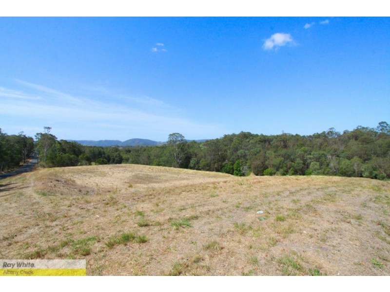1 Armstrong Creek Rd, Armstrong Creek QLD 4520