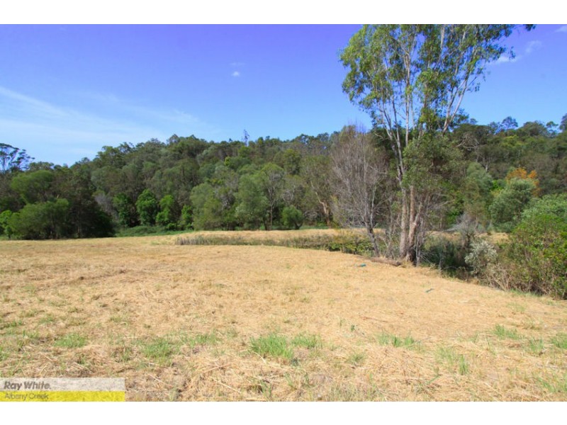 1 Armstrong Creek Rd, Armstrong Creek QLD 4520