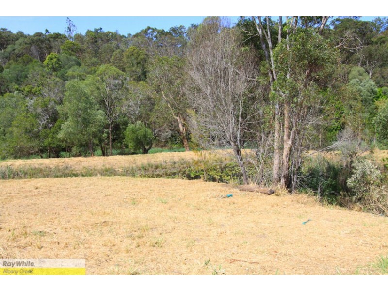 1 Armstrong Creek Rd, Armstrong Creek QLD 4520