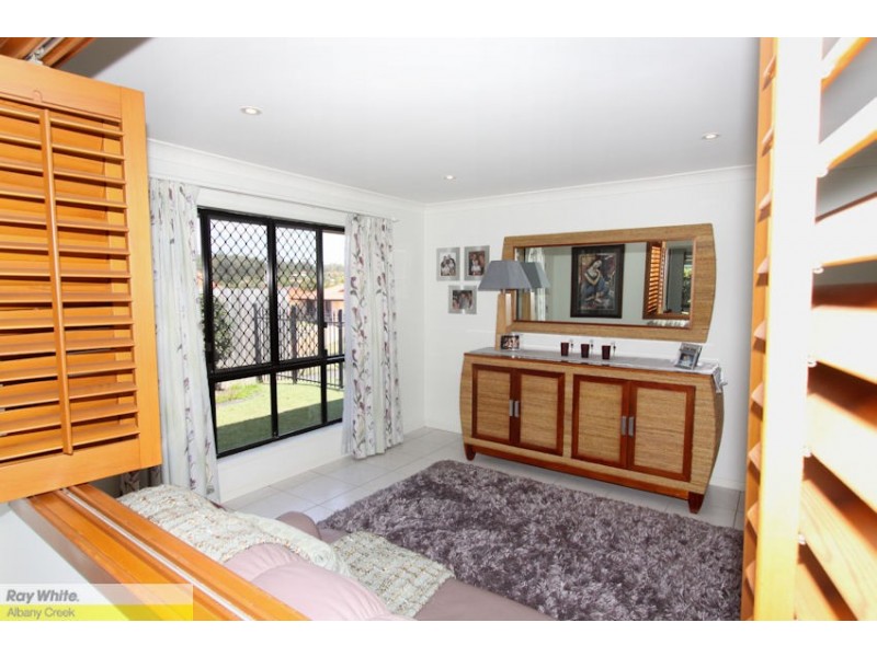 6 Triantha Ct, Albany Creek QLD 4035