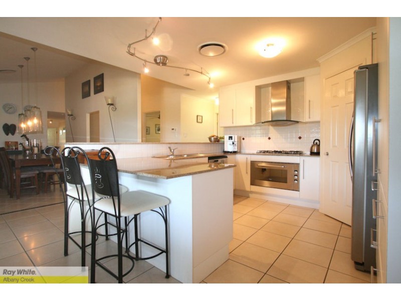 9 Starina Ct, Eatons Hill QLD 4037