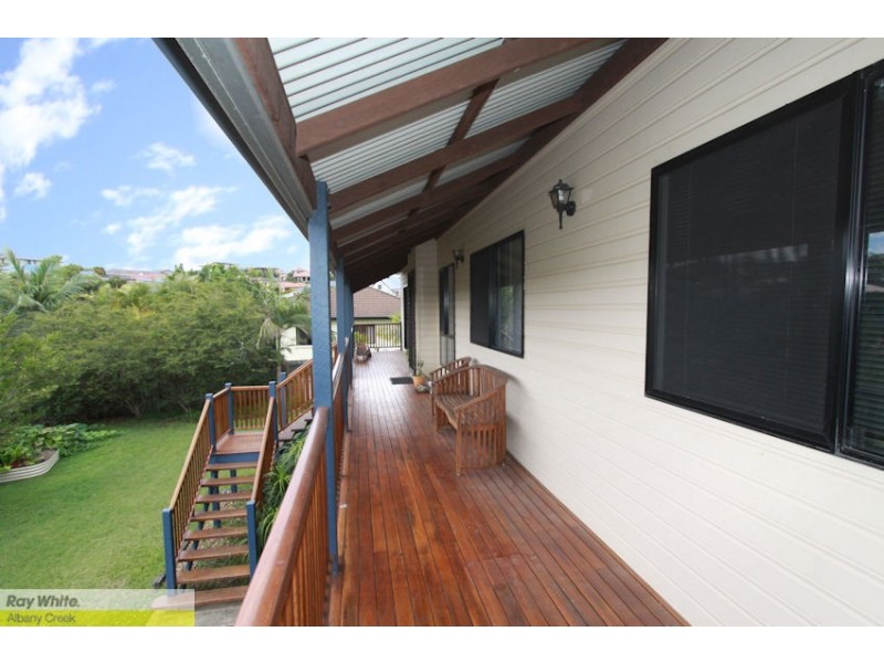 96 Saraband Dr, Eatons Hill QLD 4037