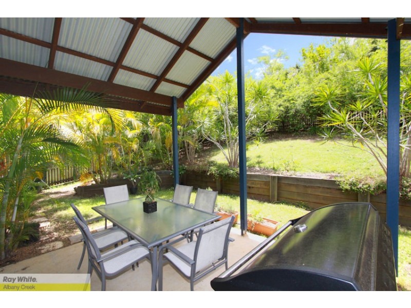 96 Saraband Dr, Eatons Hill QLD 4037