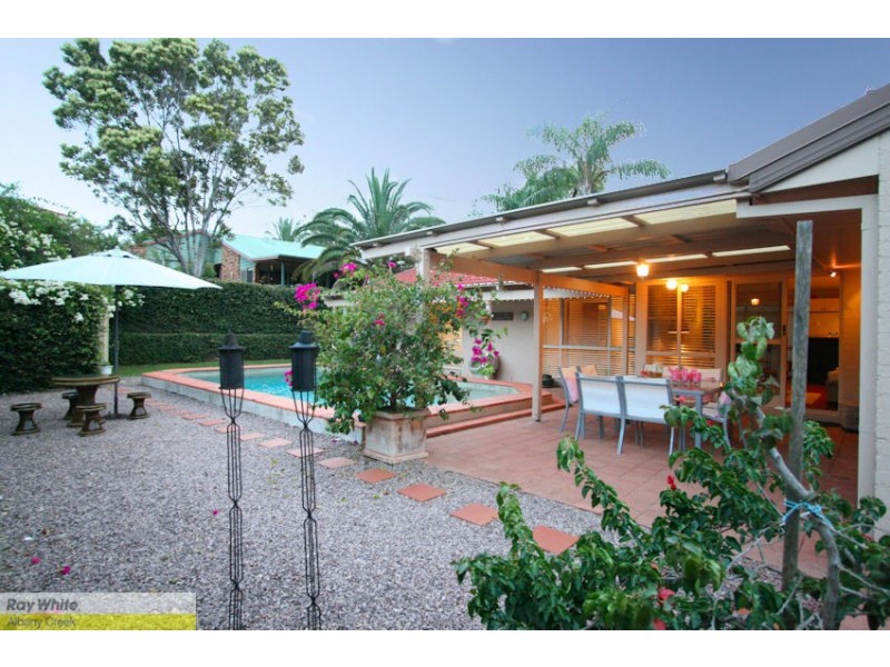 9 Dove Court, Albany Creek QLD 4035