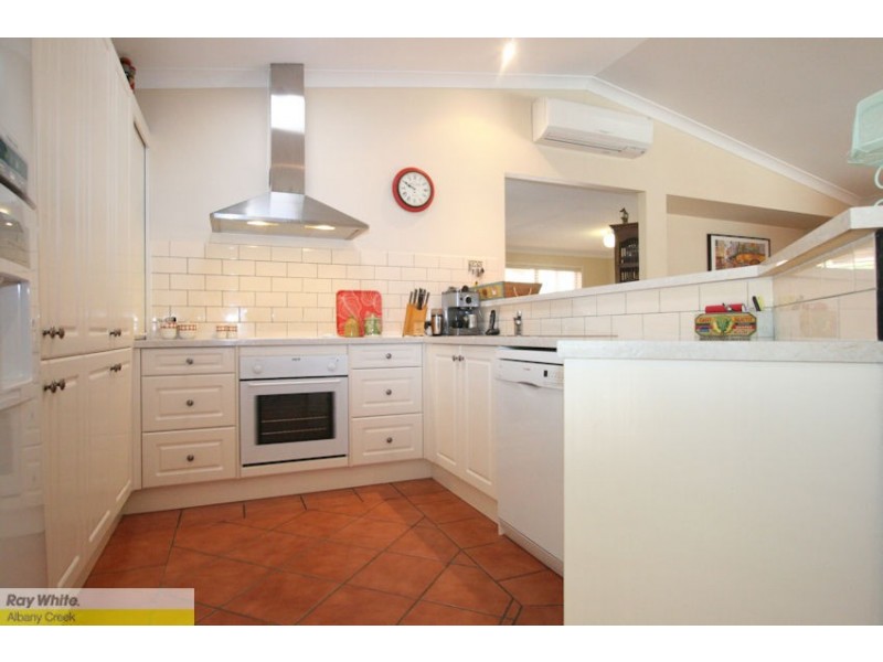 9 Dove Court, Albany Creek QLD 4035