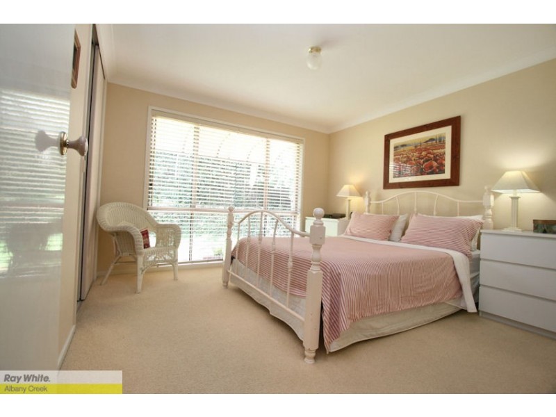 9 Dove Court, Albany Creek QLD 4035