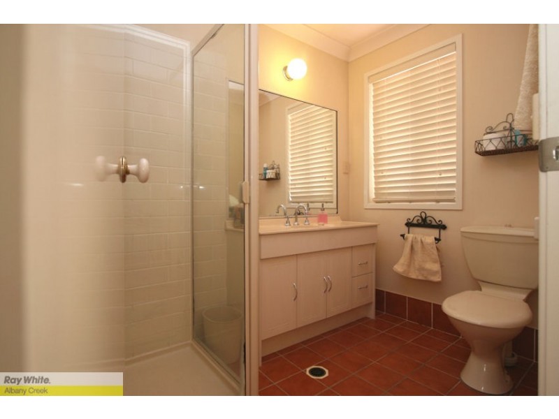 9 Dove Court, Albany Creek QLD 4035