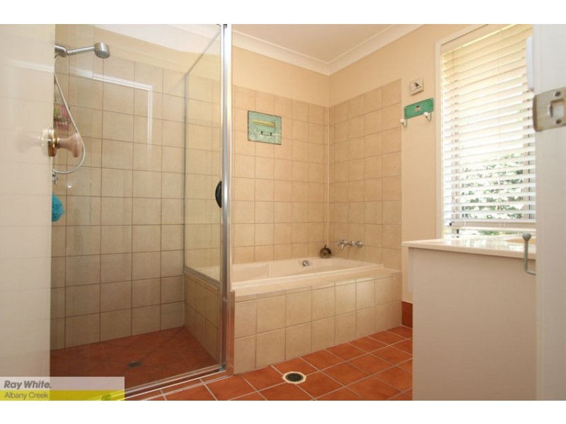 9 Dove Court, Albany Creek QLD 4035