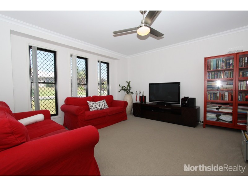 8 Tributary Court, Eatons Hill QLD 4037