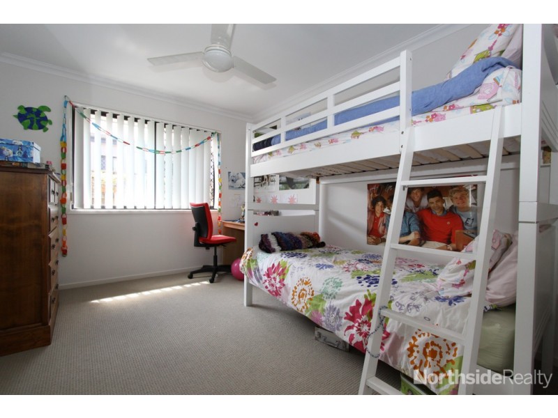 8 Tributary Court, Eatons Hill QLD 4037