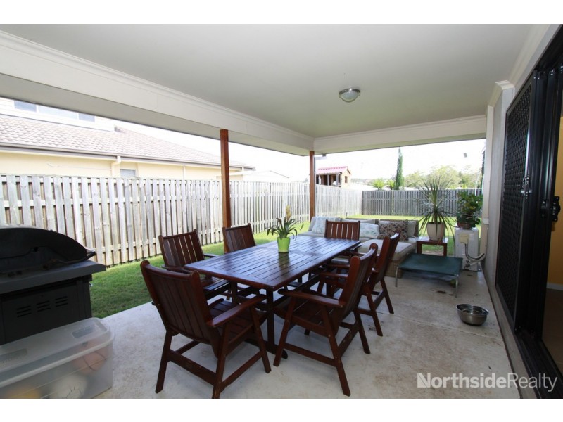 8 Tributary Court, Eatons Hill QLD 4037
