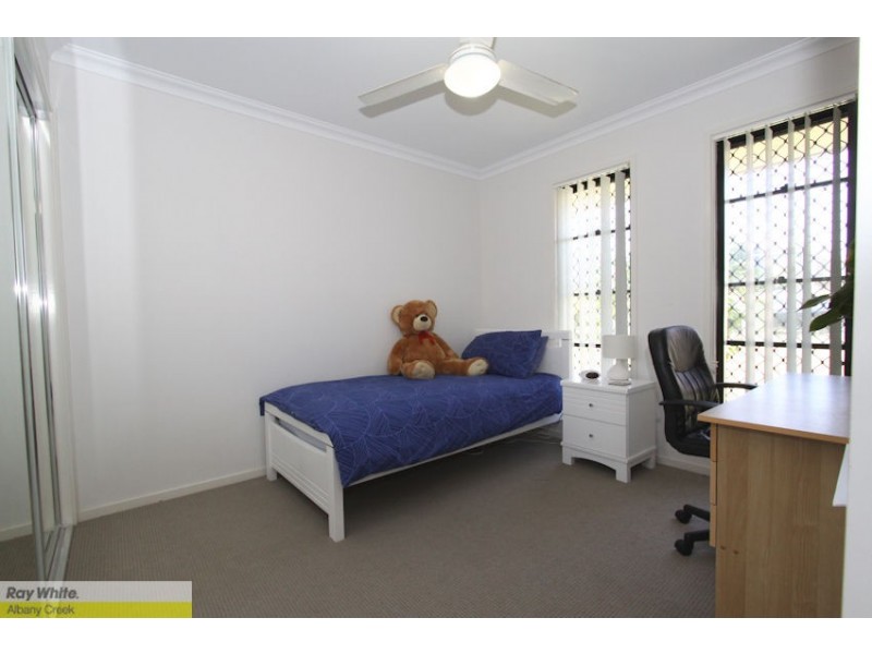 8 Tributary Court, Eatons Hill QLD 4037