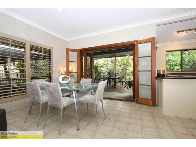 4 Jane Court, Cashmere QLD 4500