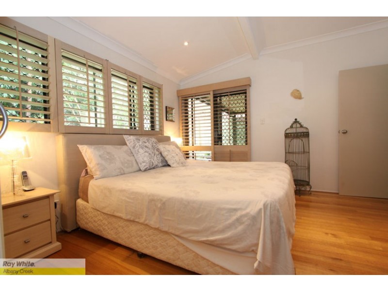 4 Jane Court, Cashmere QLD 4500