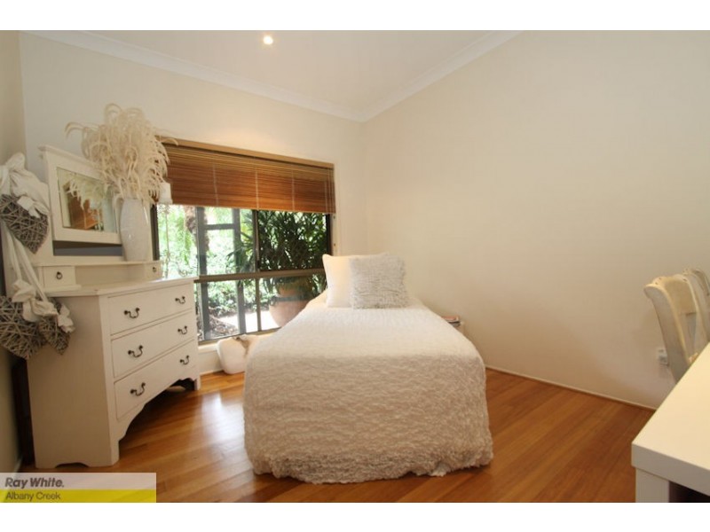 4 Jane Court, Cashmere QLD 4500