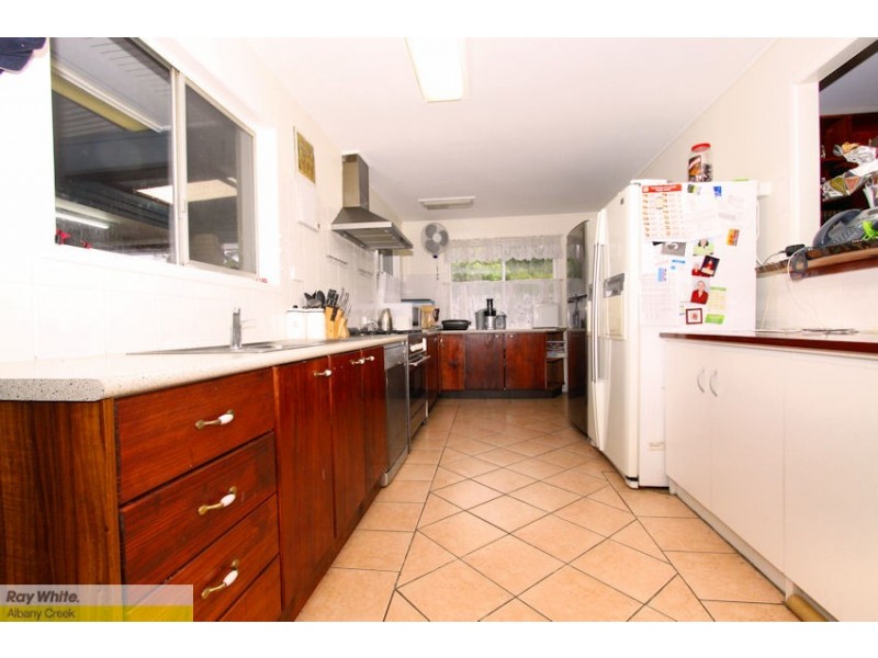 5 Seligan Street, Albany Creek QLD 4035