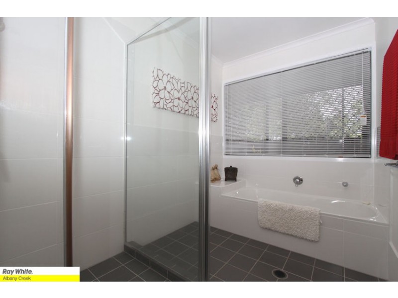 11 Meilland Ct, Eatons Hill QLD 4037