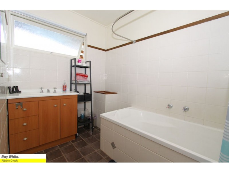 17 Balswidden St, Albany Creek QLD 4035