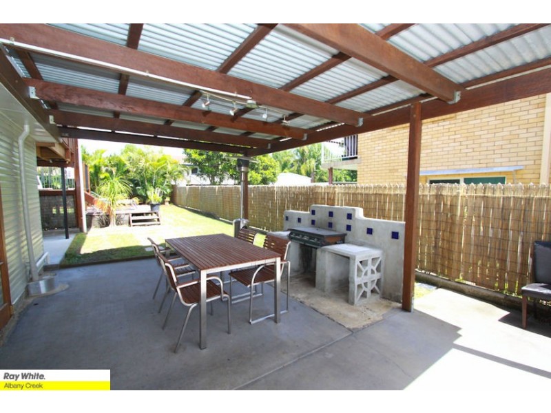 17 Balswidden St, Albany Creek QLD 4035