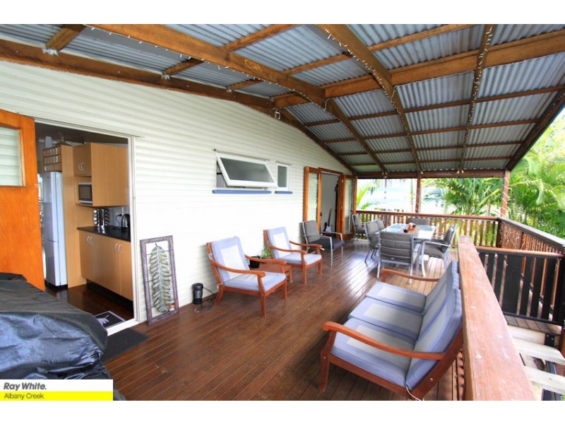 17 Balswidden St, Albany Creek QLD 4035