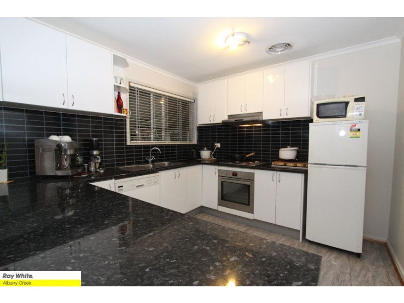 15 Devoran St, Albany Creek QLD 4035