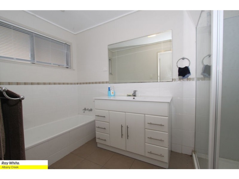 15 Devoran St, Albany Creek QLD 4035