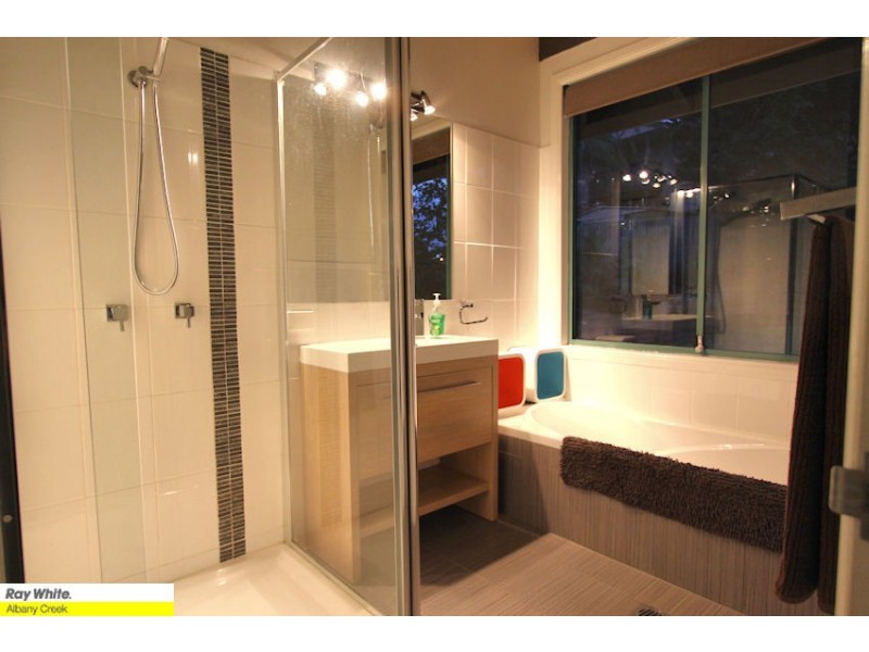 23 Pascali Cres, Eatons Hill QLD 4037