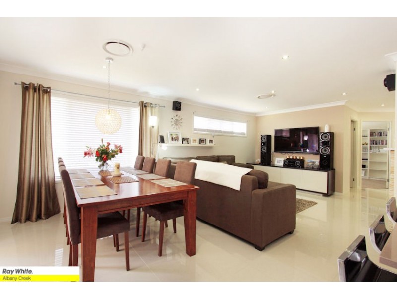 15 Schukow Ct, Warner QLD 4500