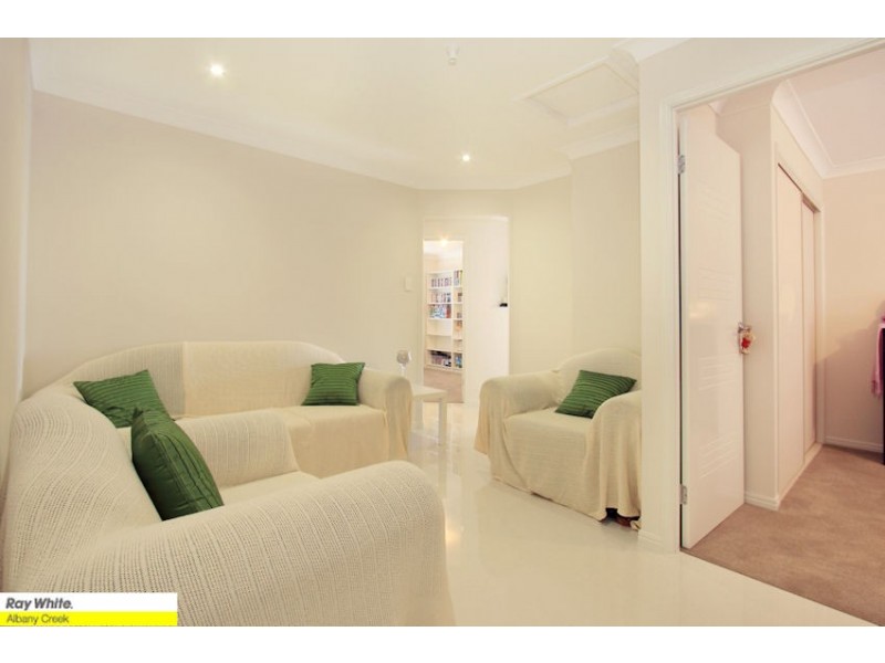 15 Schukow Ct, Warner QLD 4500