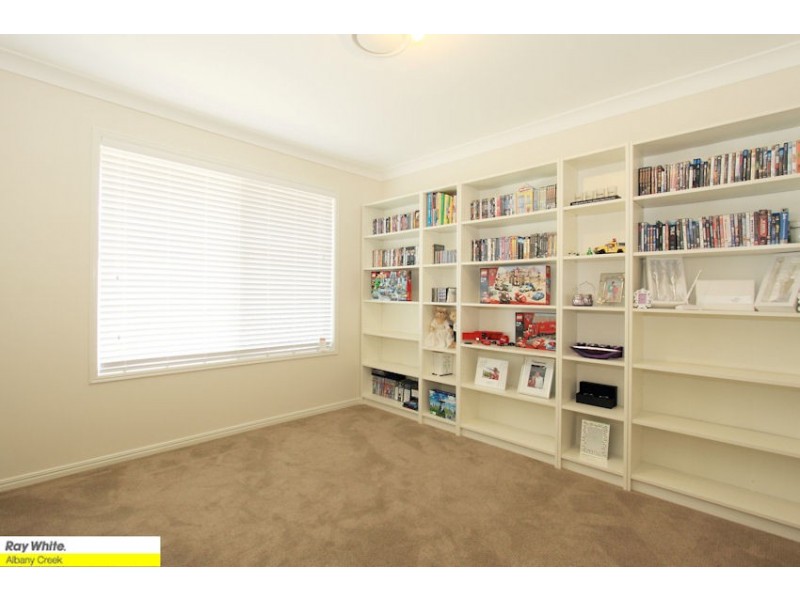 15 Schukow Ct, Warner QLD 4500