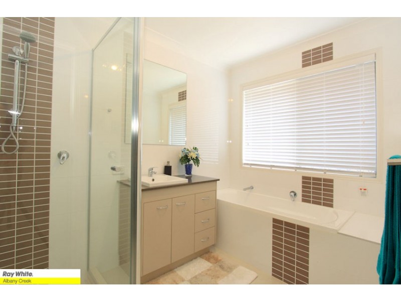 15 Schukow Ct, Warner QLD 4500