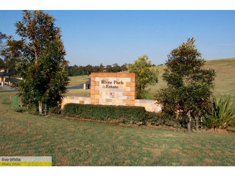 5 Angshelle Ct, Samford Valley QLD 4520