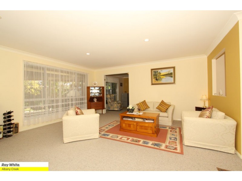 10 Duet Court, Eatons Hill QLD 4037