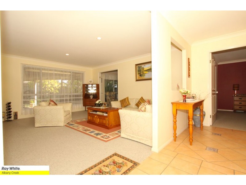 10 Duet Court, Eatons Hill QLD 4037