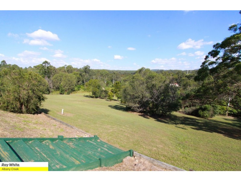 60 Drapers Rd, Eatons Hill QLD 4037